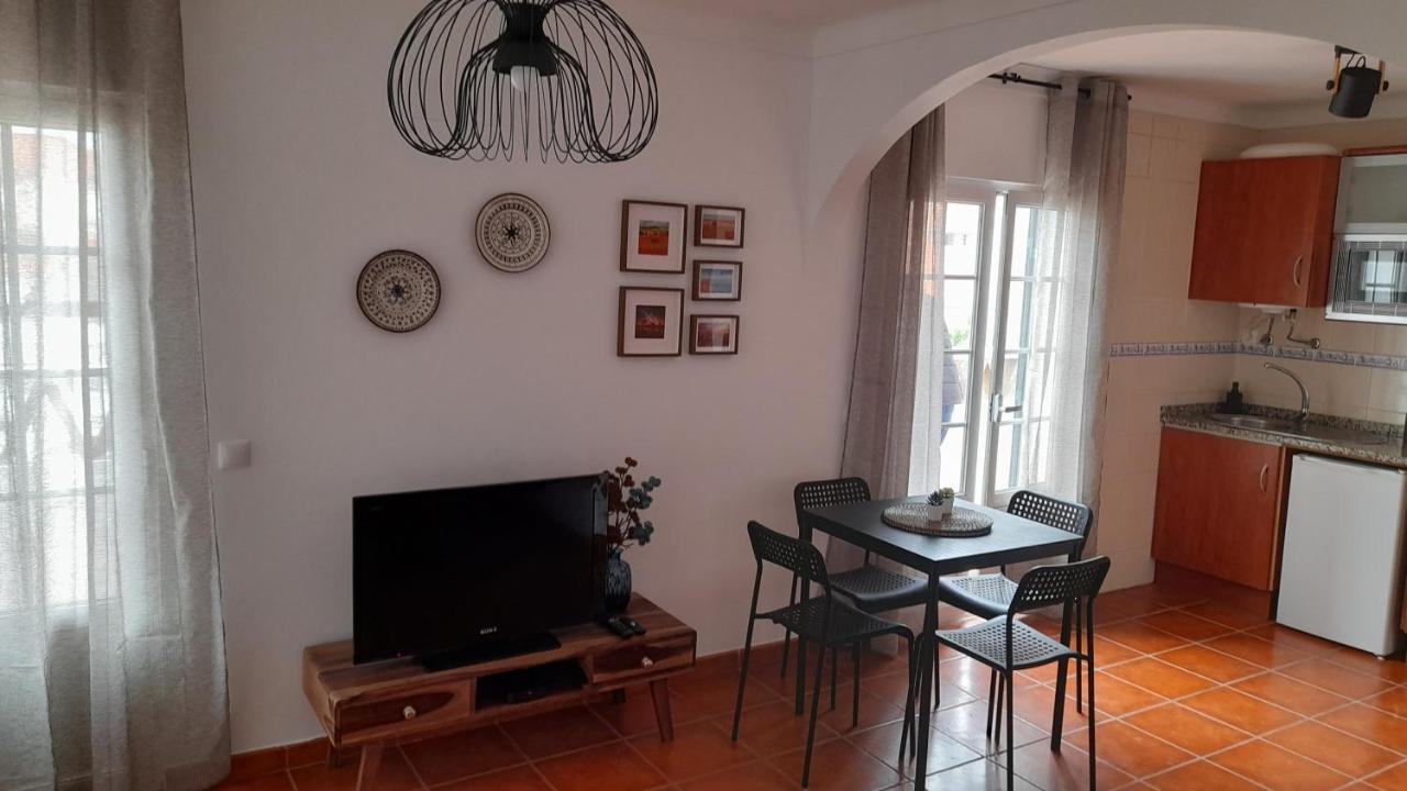 Porta Reguengos - Apartamento Moderno Alentejo Central 雷根古什-迪蒙萨拉什 外观 照片